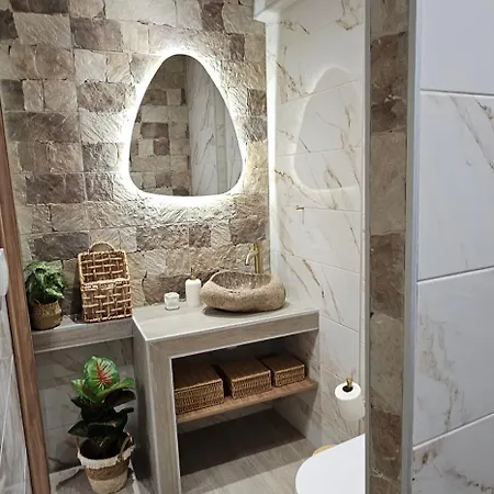 Earthnest *